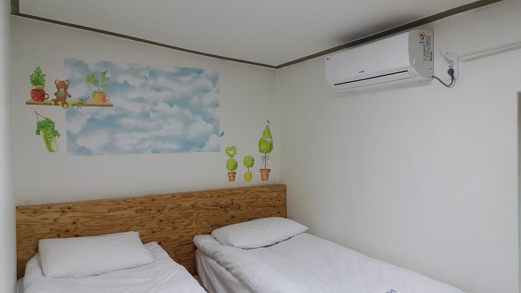 Myeongdong Guesthouse Seoul Exterior photo