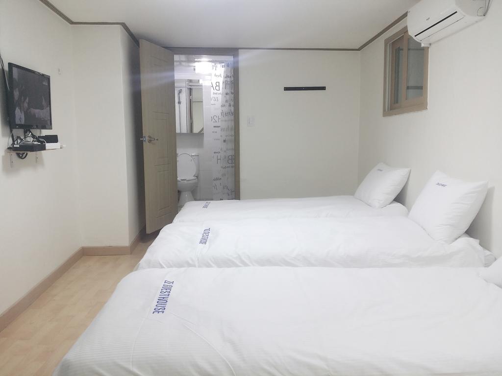 Myeongdong Guesthouse Seoul Room photo