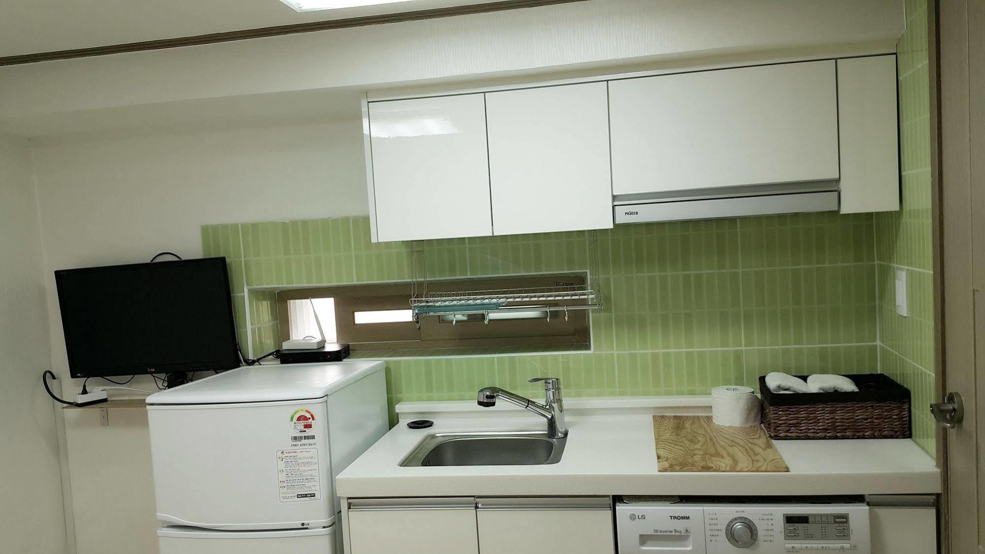 Myeongdong Guesthouse Seoul Exterior photo