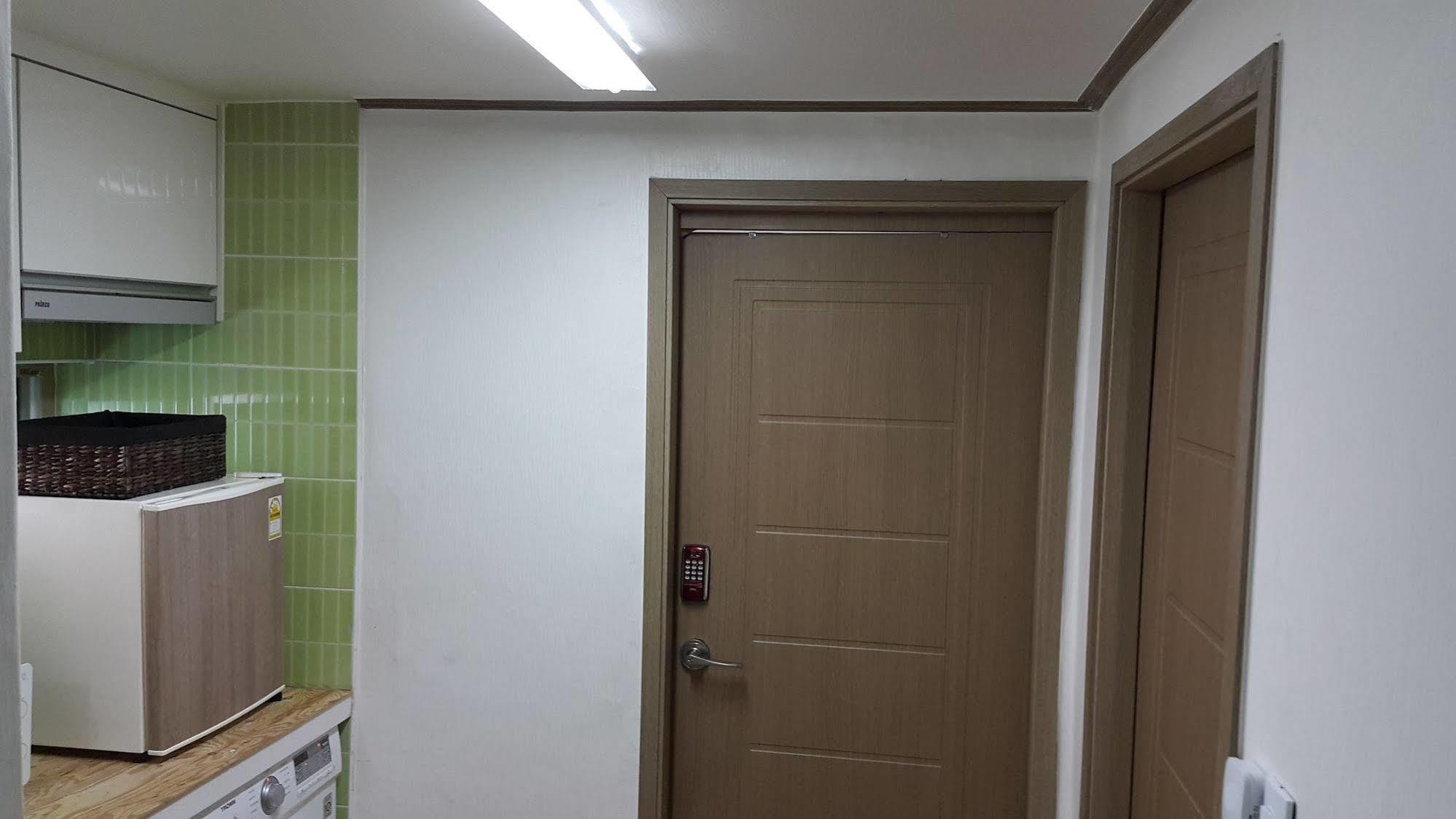 Myeongdong Guesthouse Seoul Exterior photo