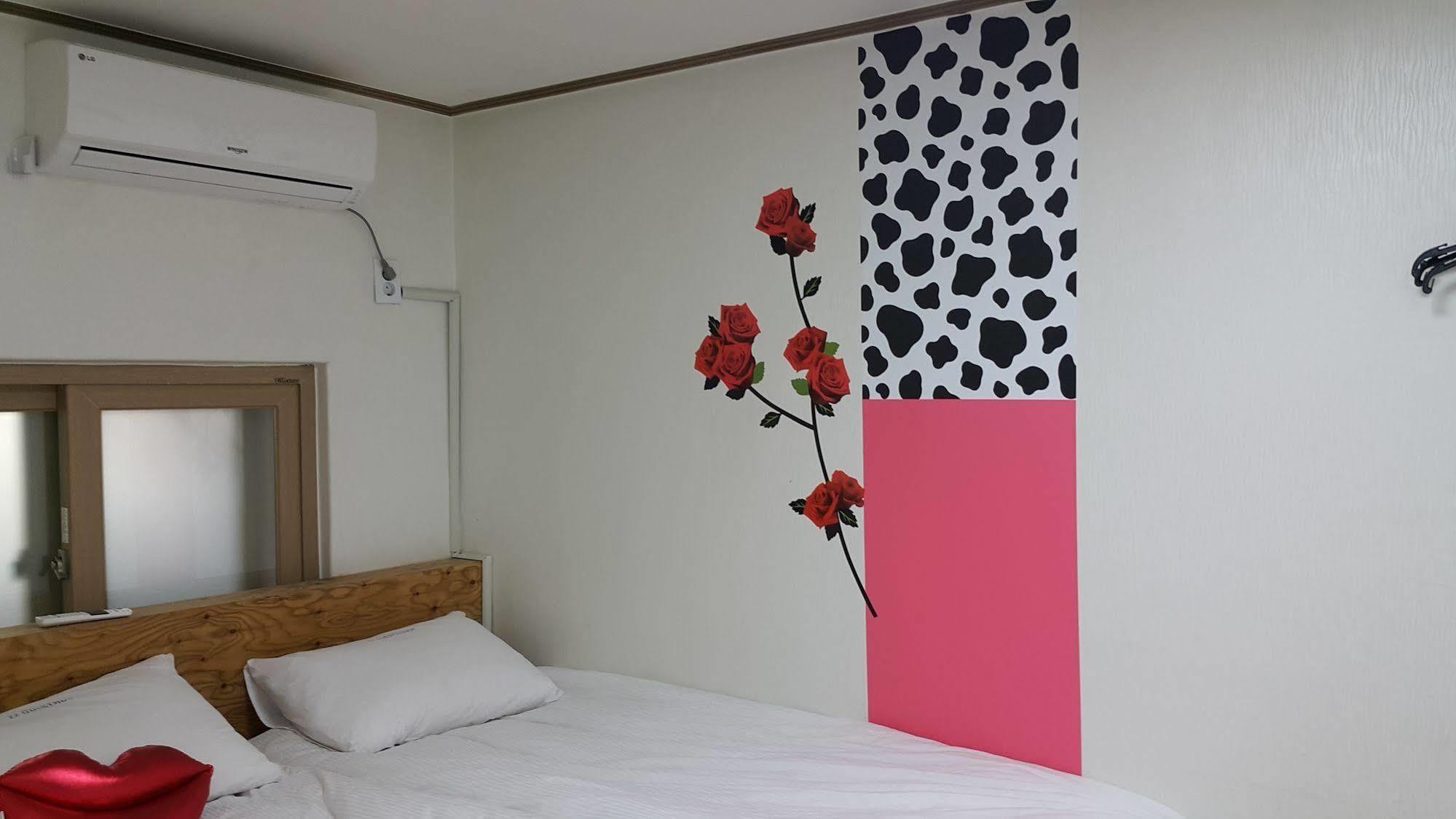 Myeongdong Guesthouse Seoul Exterior photo