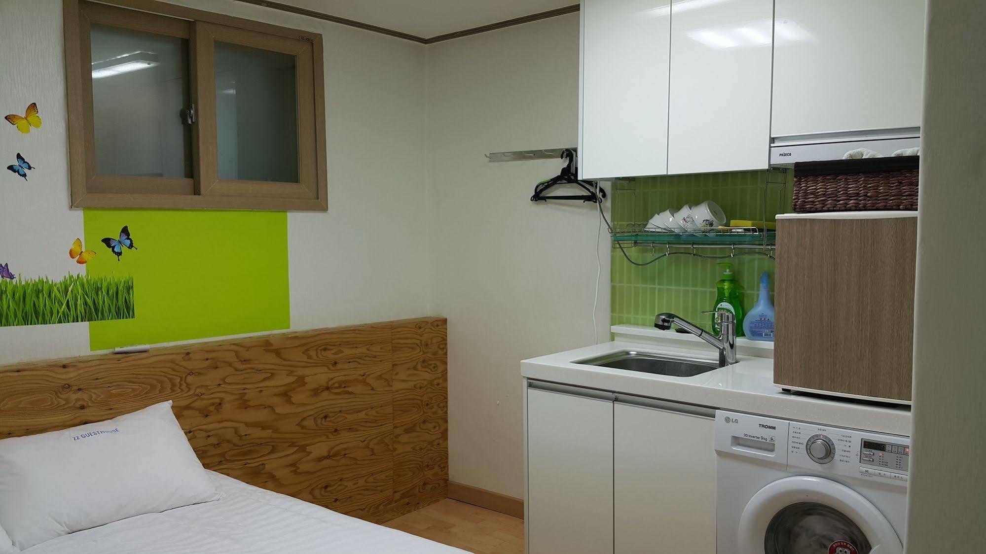 Myeongdong Guesthouse Seoul Exterior photo